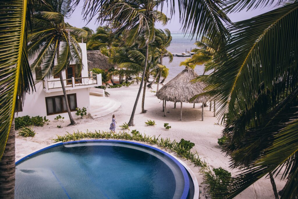 Matachica Resort & Spa Belize Zwembad Pool Strand