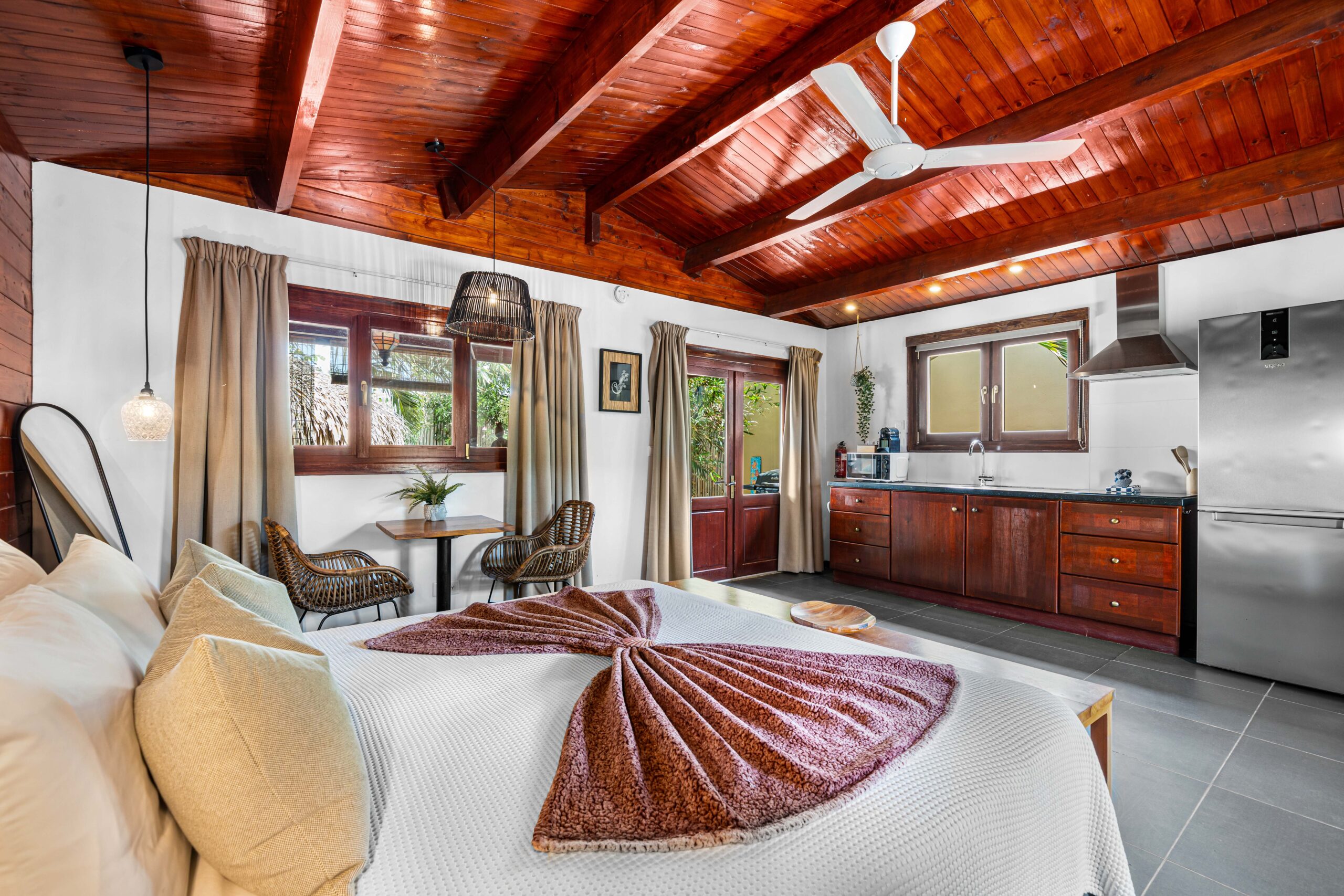 Bamboo Bonaire, accommodatie, kleinschalig, plunge room, slaapkamer met keuken