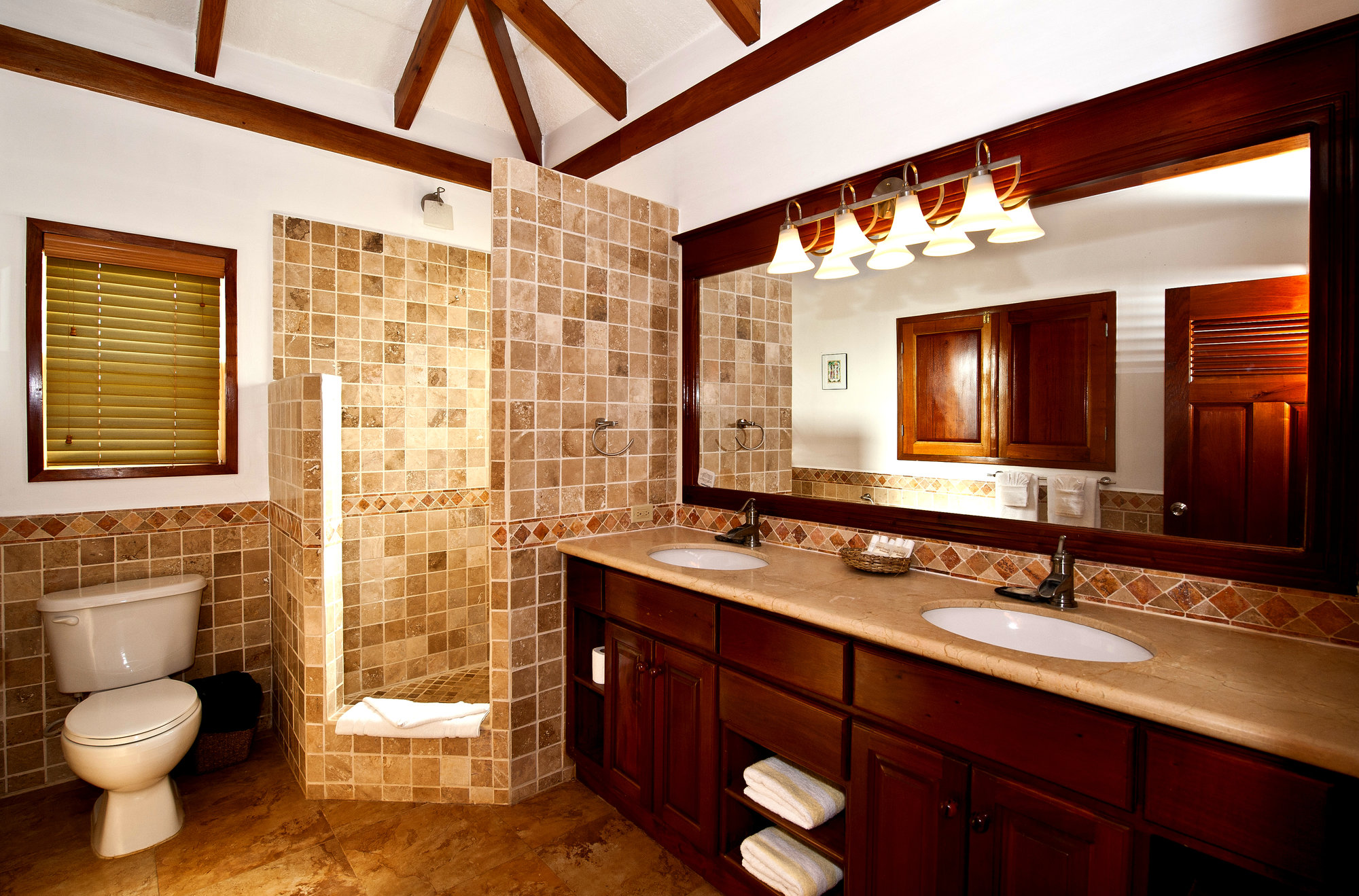 Hopkins Bay Resort Belize accommodatie badkamer