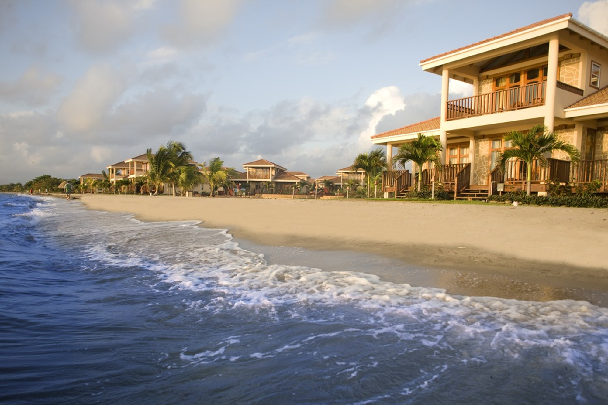 Hopkins Bay Resort Belize accommodatie strand