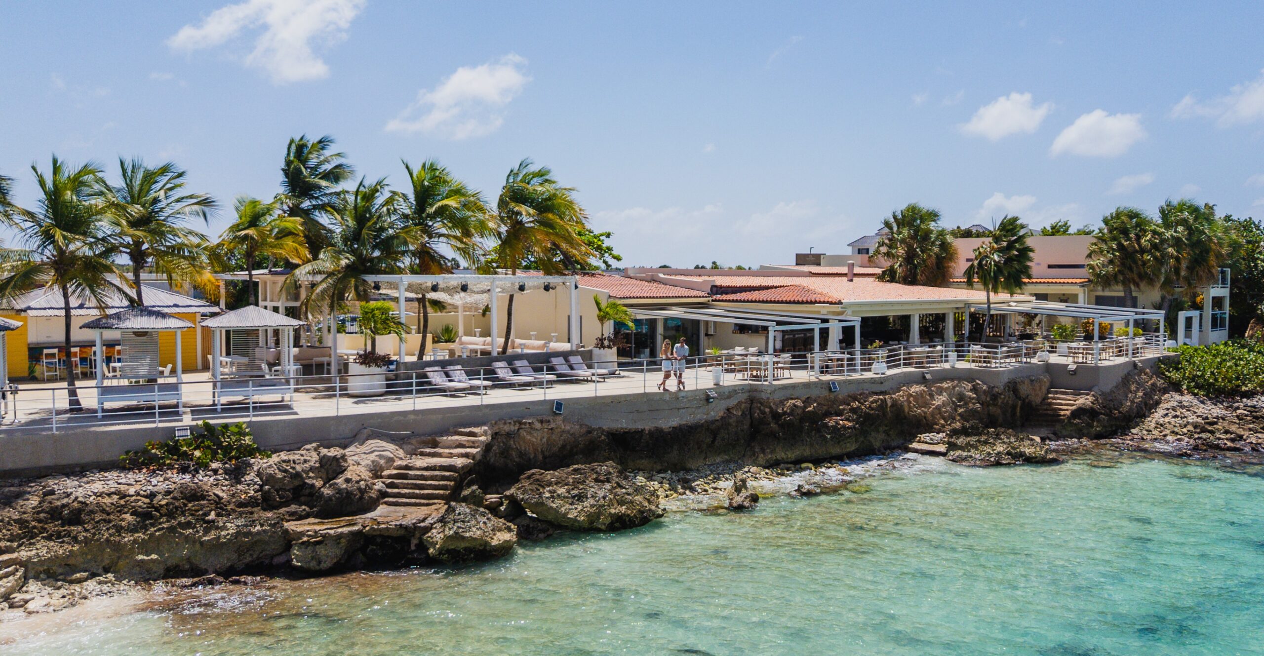 Bougainvillea Bonaire, Accommodatie, luxe, zwembad, aan zee, ligbedden