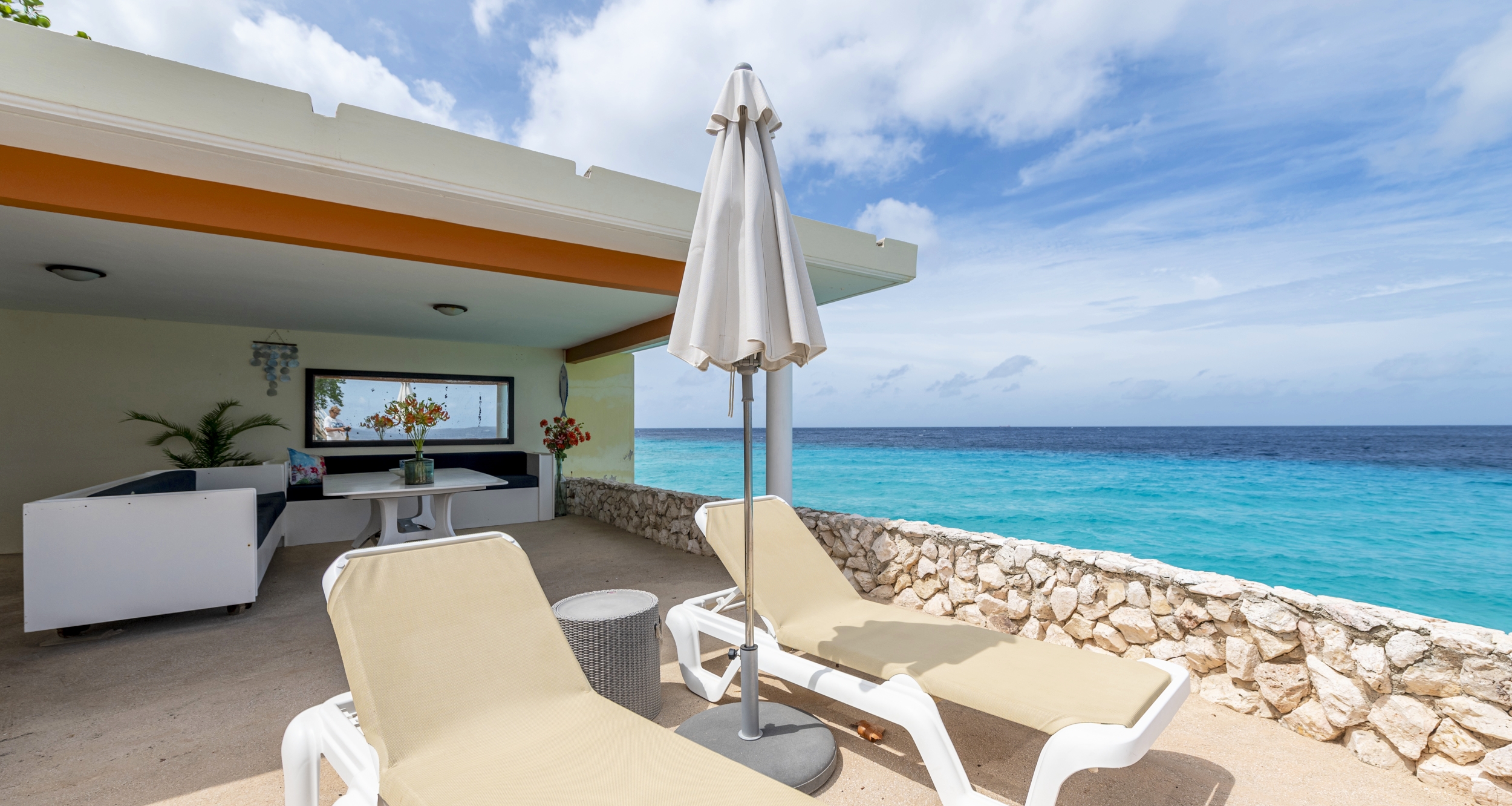 Sun reef, curacao, accommodatie aan zee, appartementen, slaapkamer, terras aan zee