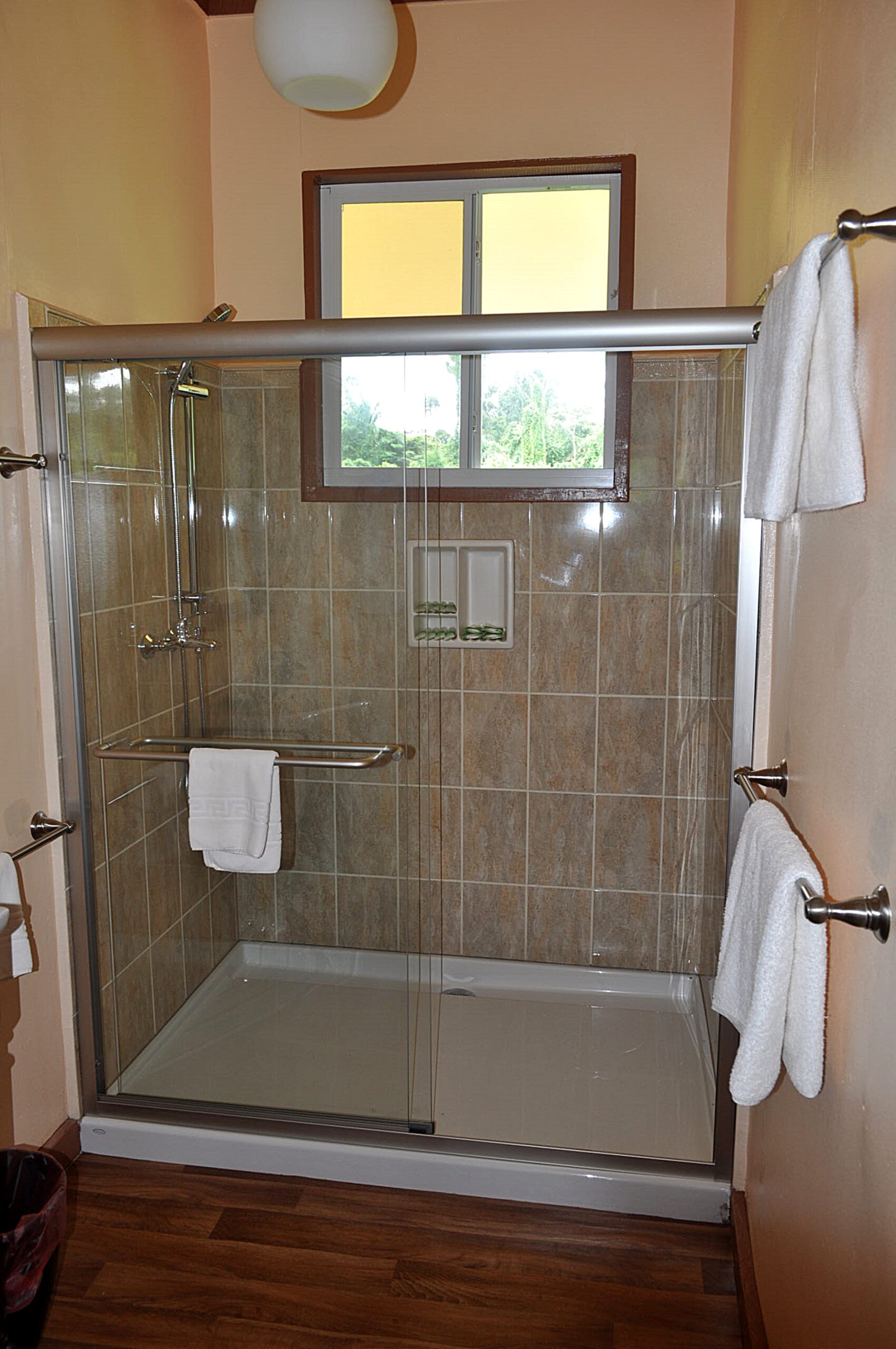 Kabalebo accommodatie Suriname, badkamer