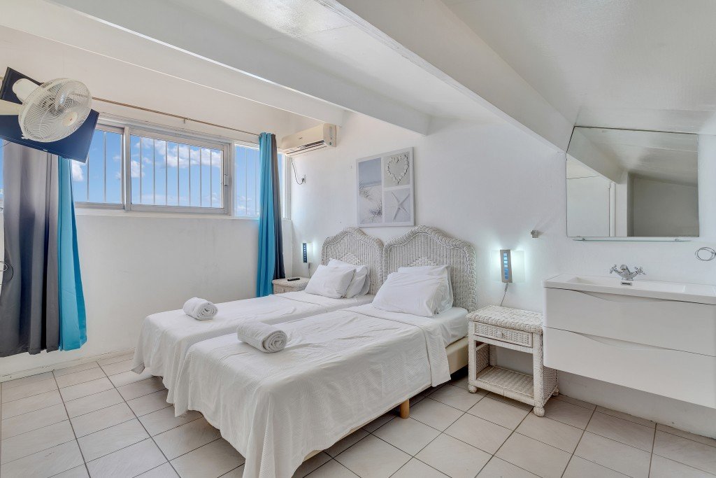 bonaire-oceanfront-apartments-13