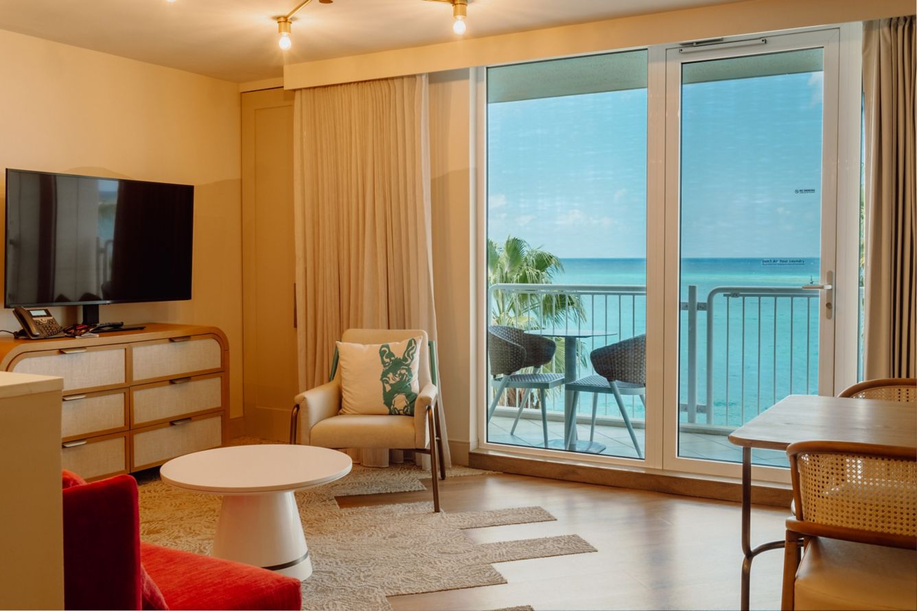 Renaissance Aruba Wind Creek Resort oceanfront suite uitzicht