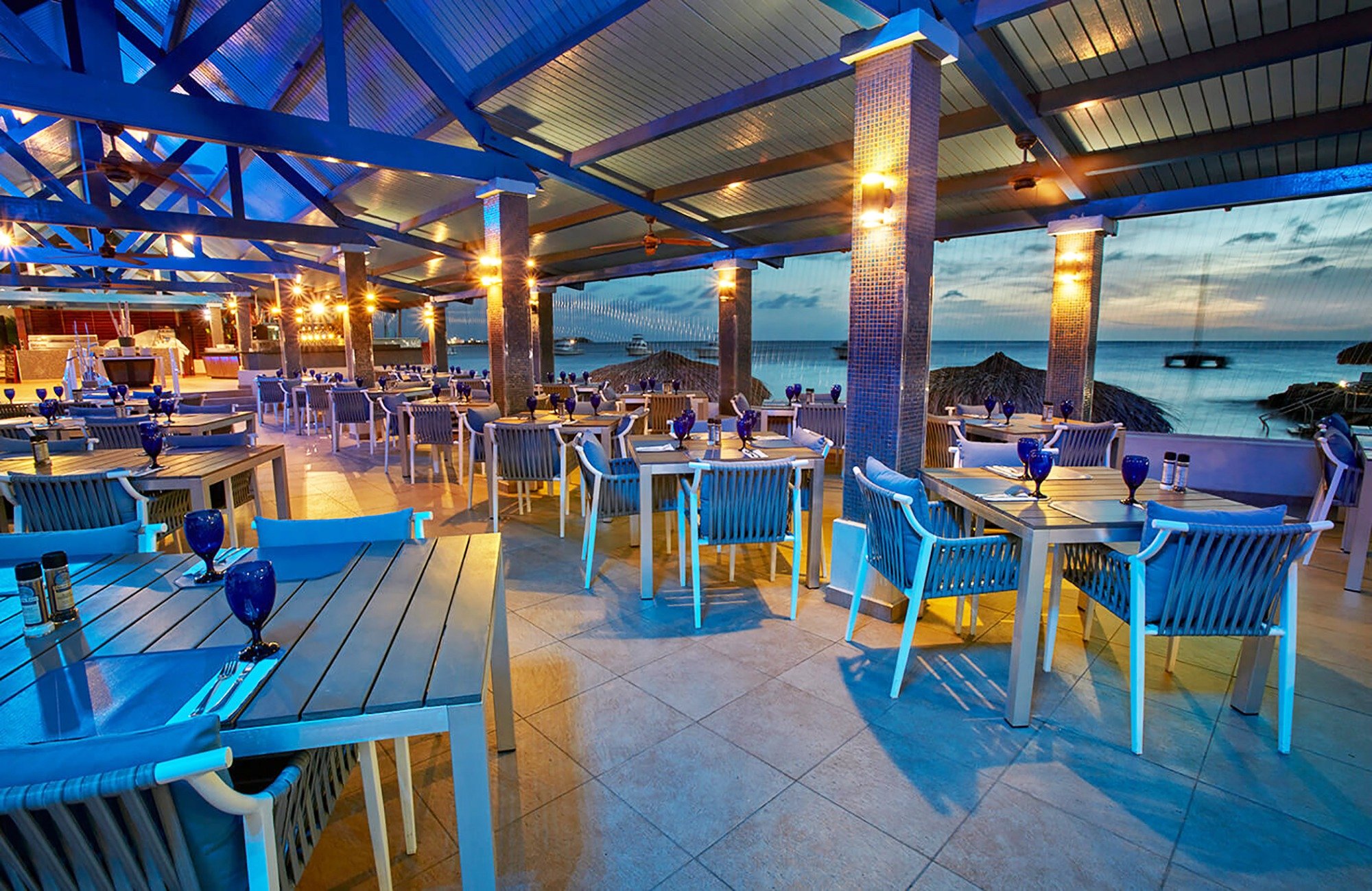 divi-flamingo-beach-resort-casino-13