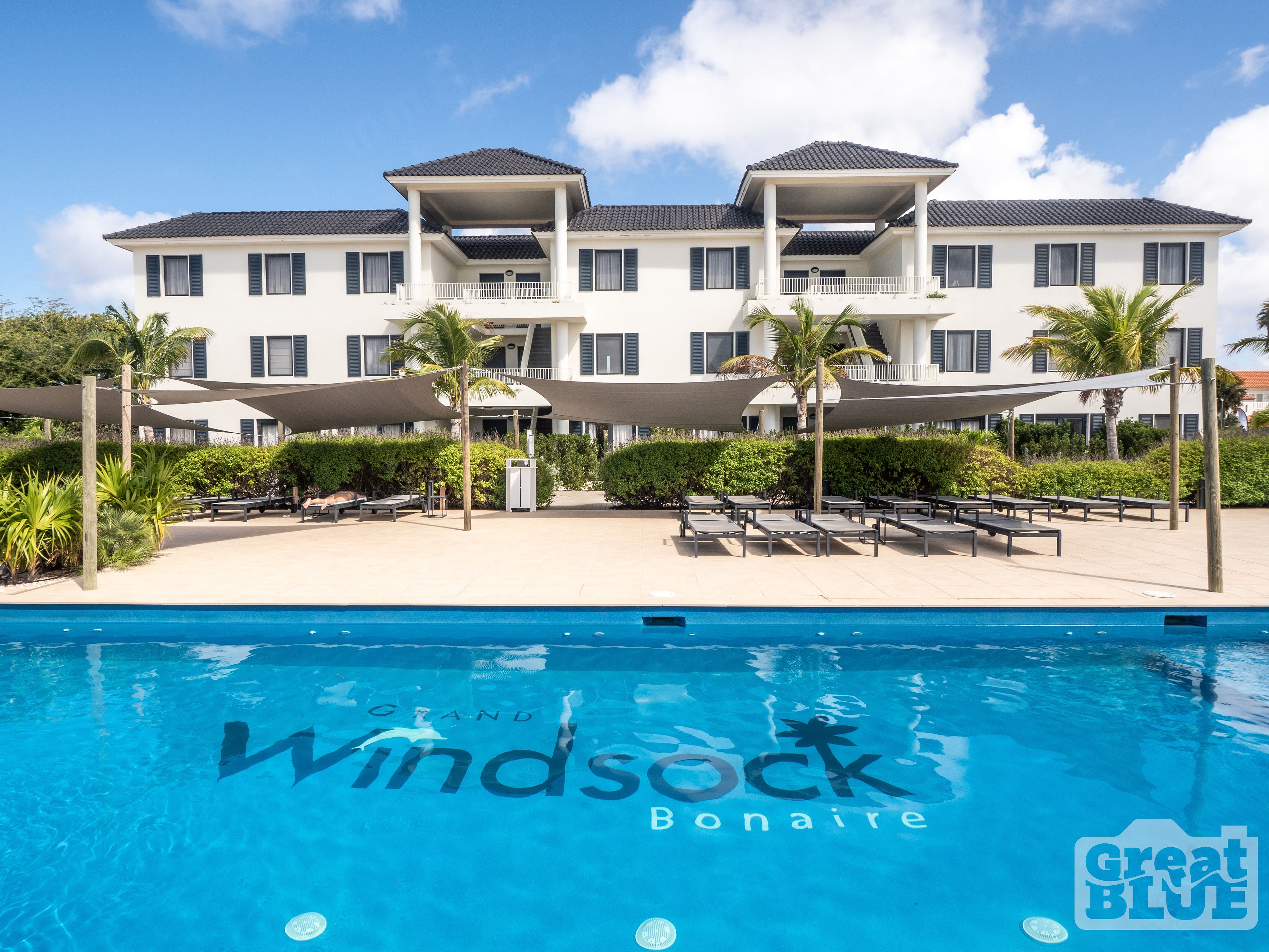 grand-windsock-dive-beach-resort-3
