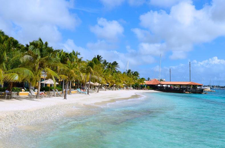 harbour-village-beach-club-1