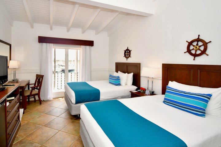 harbour-village-beach-club-4