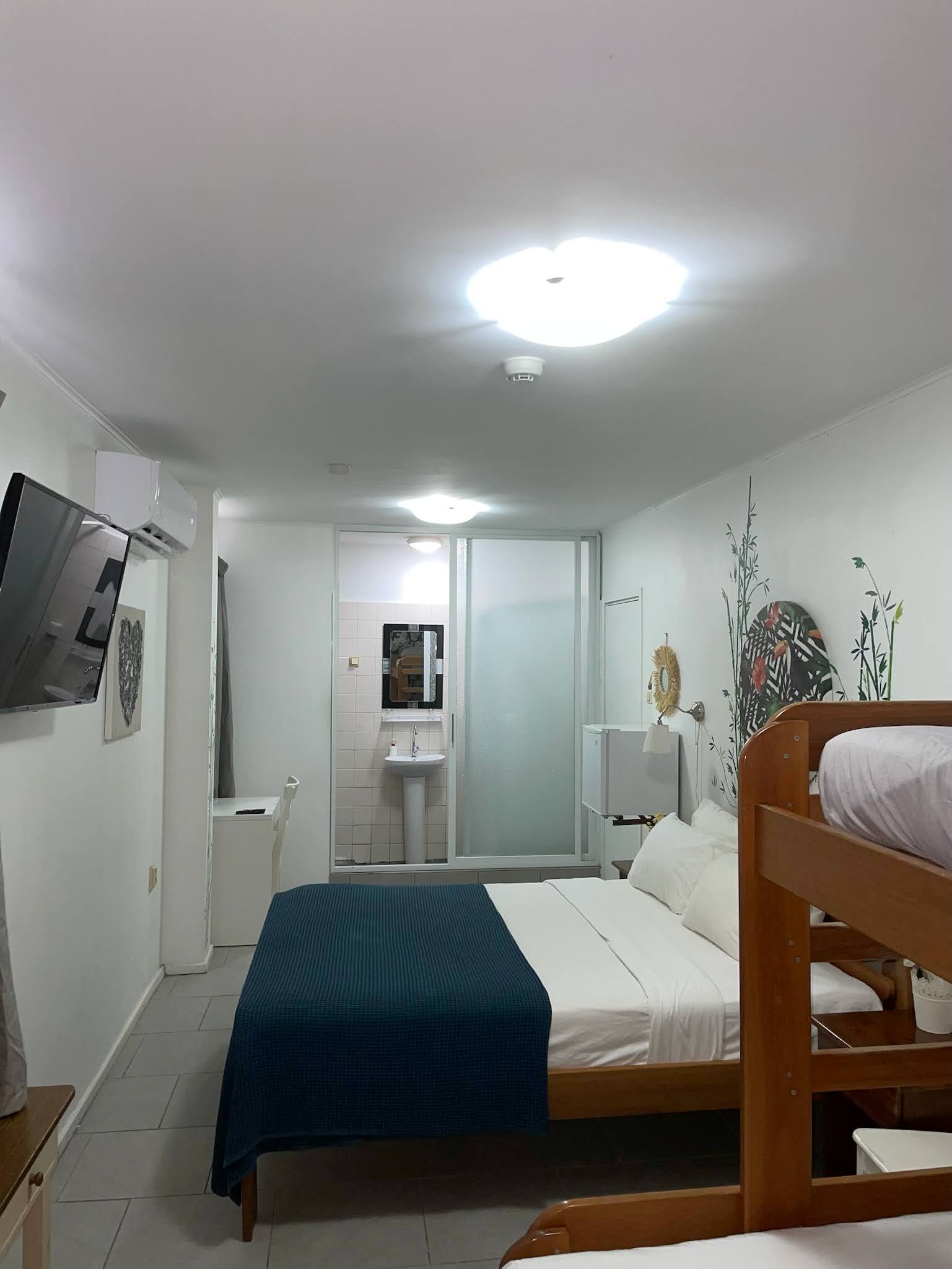 Holland Lodge-Suriname-Paramaribo-accommodatie-slaapkamer