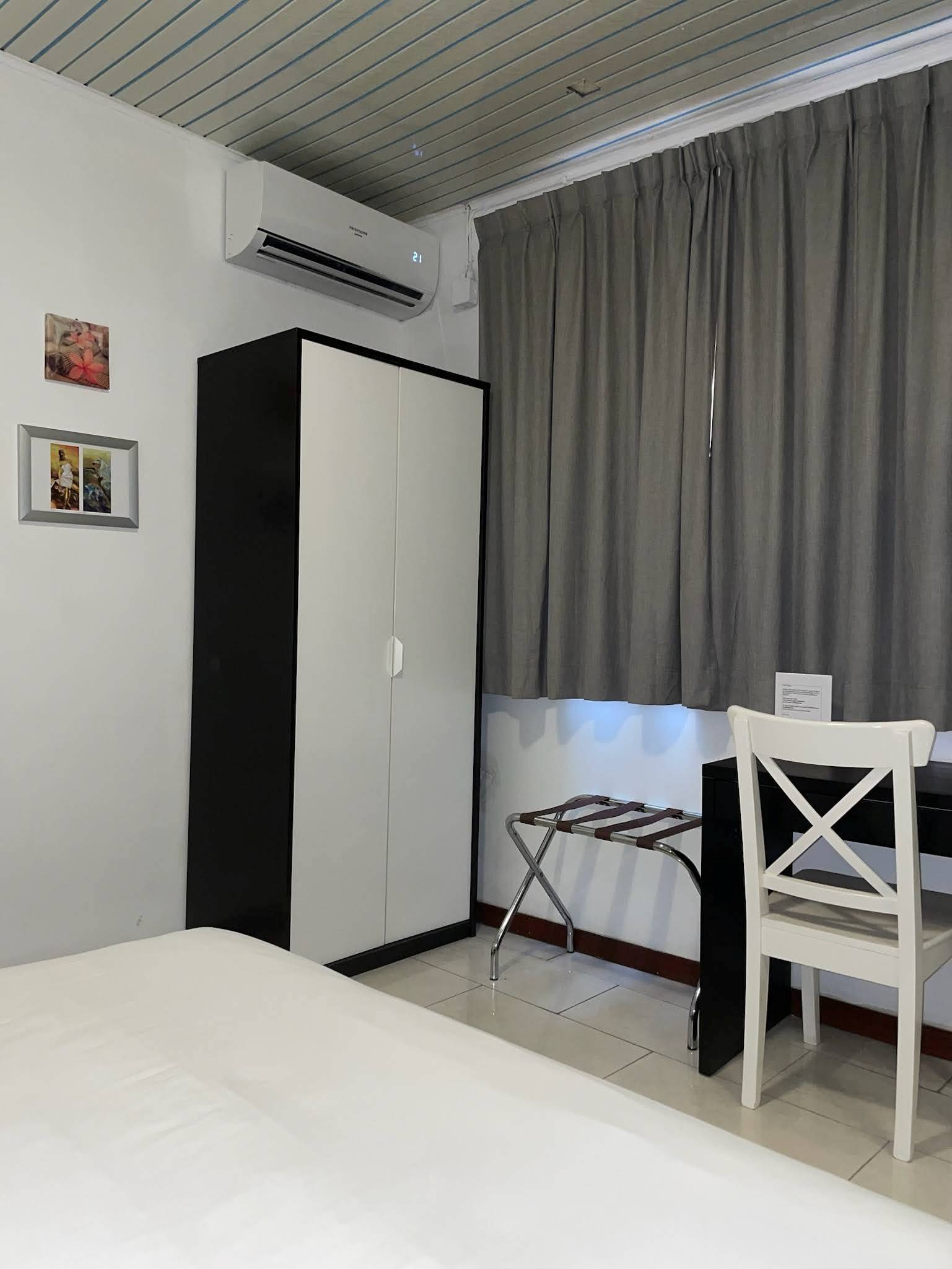 Holland Lodge-Suriname-Paramaribo-accommodatie-slaapkamer