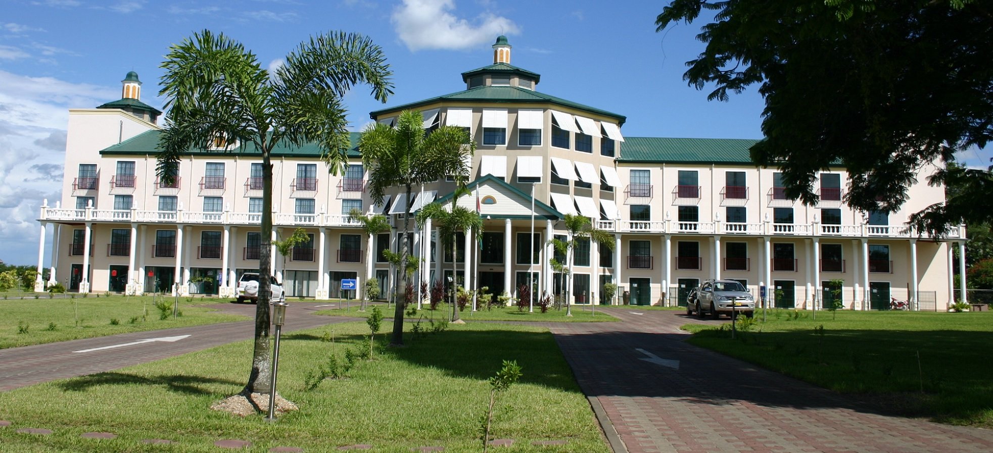 royal-torarica-hotel-Suriname-accommodatie