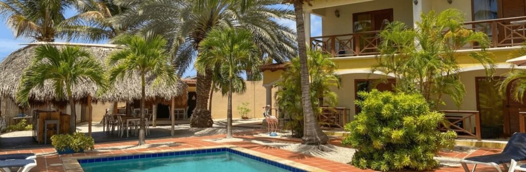 sonrisa-boutique-hotel-accomodatie- zwembad