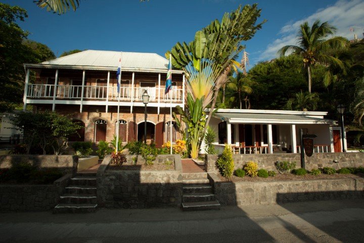 the-old-gin-house-Sint Eustatius-resort-aan zee