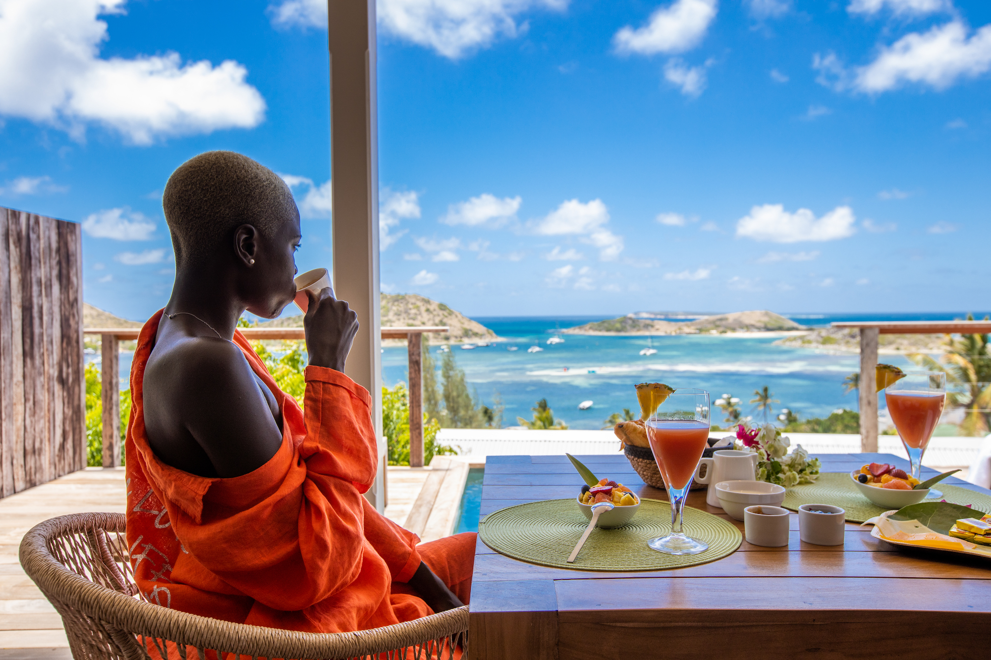 Karibuni Boutique hotel sint maarten accommodatie met uitzicht op zee, restaurant en bar
