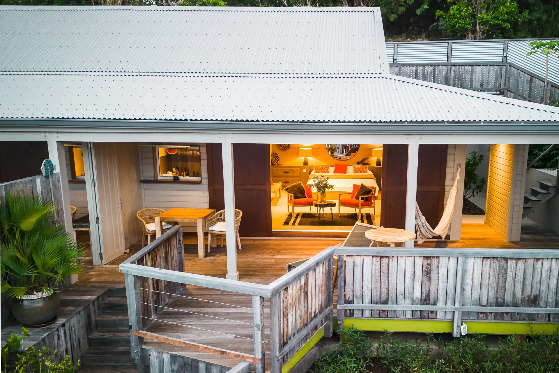 Karibuni Boutique hotel sint maarten accommodatie suite oceanview zeezicht