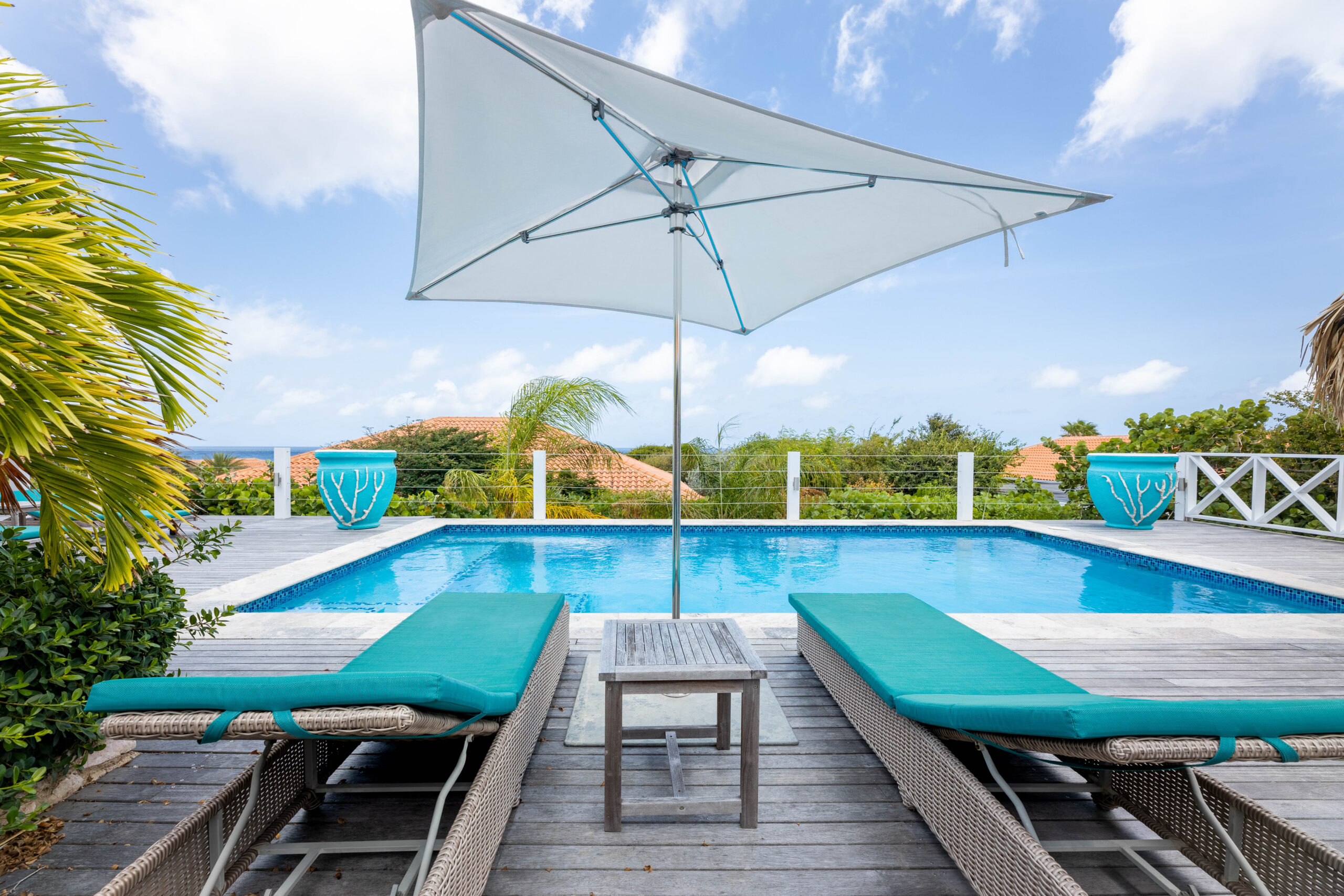 Villa huren curacao villa zwembad met ligbedden