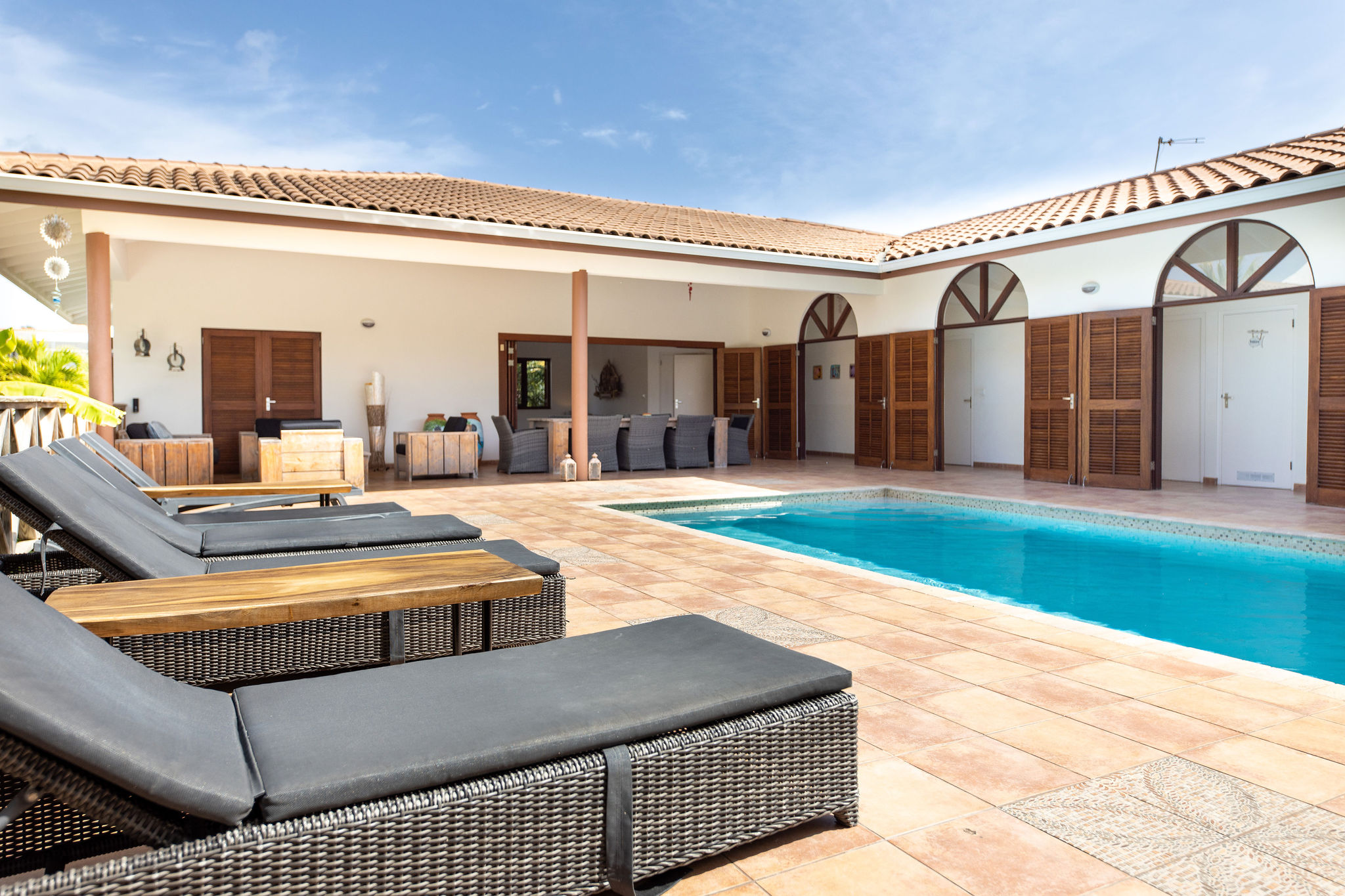 Villa huren curacao villa Quintus, zwembad en terras