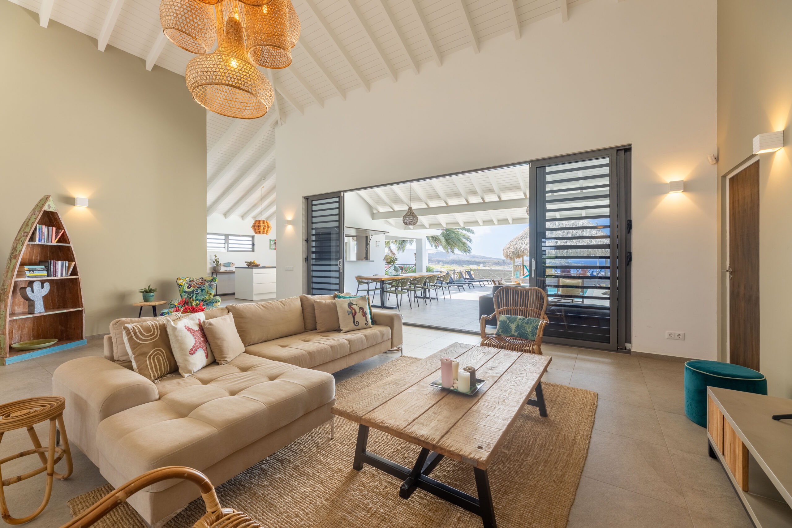 Villa huren curacao villa Solina, woonkamer met uitzicht