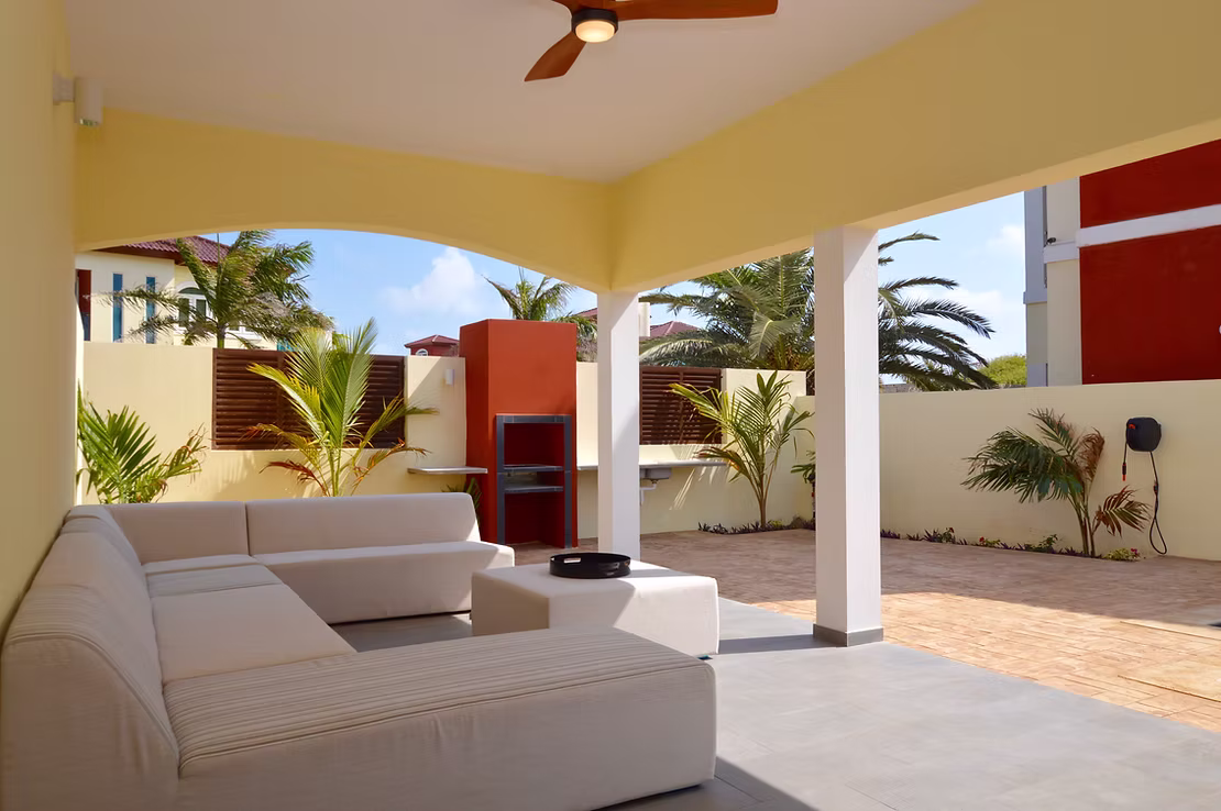 Merlot villa's Aruba terras buiten tuin