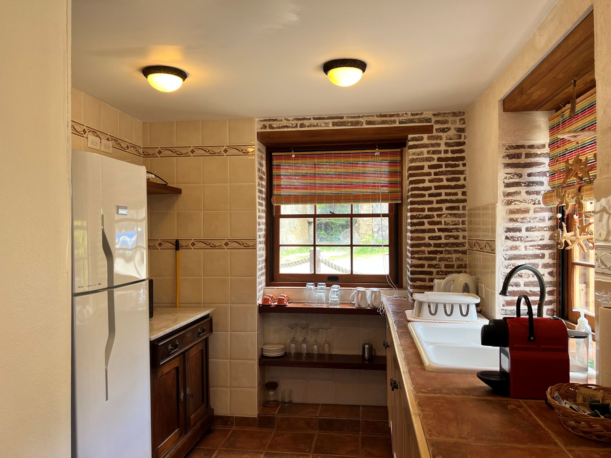 Barrelhouse St Eustatius Woonkamer Oranjestad Appartement Keuken Statia Oceanfront