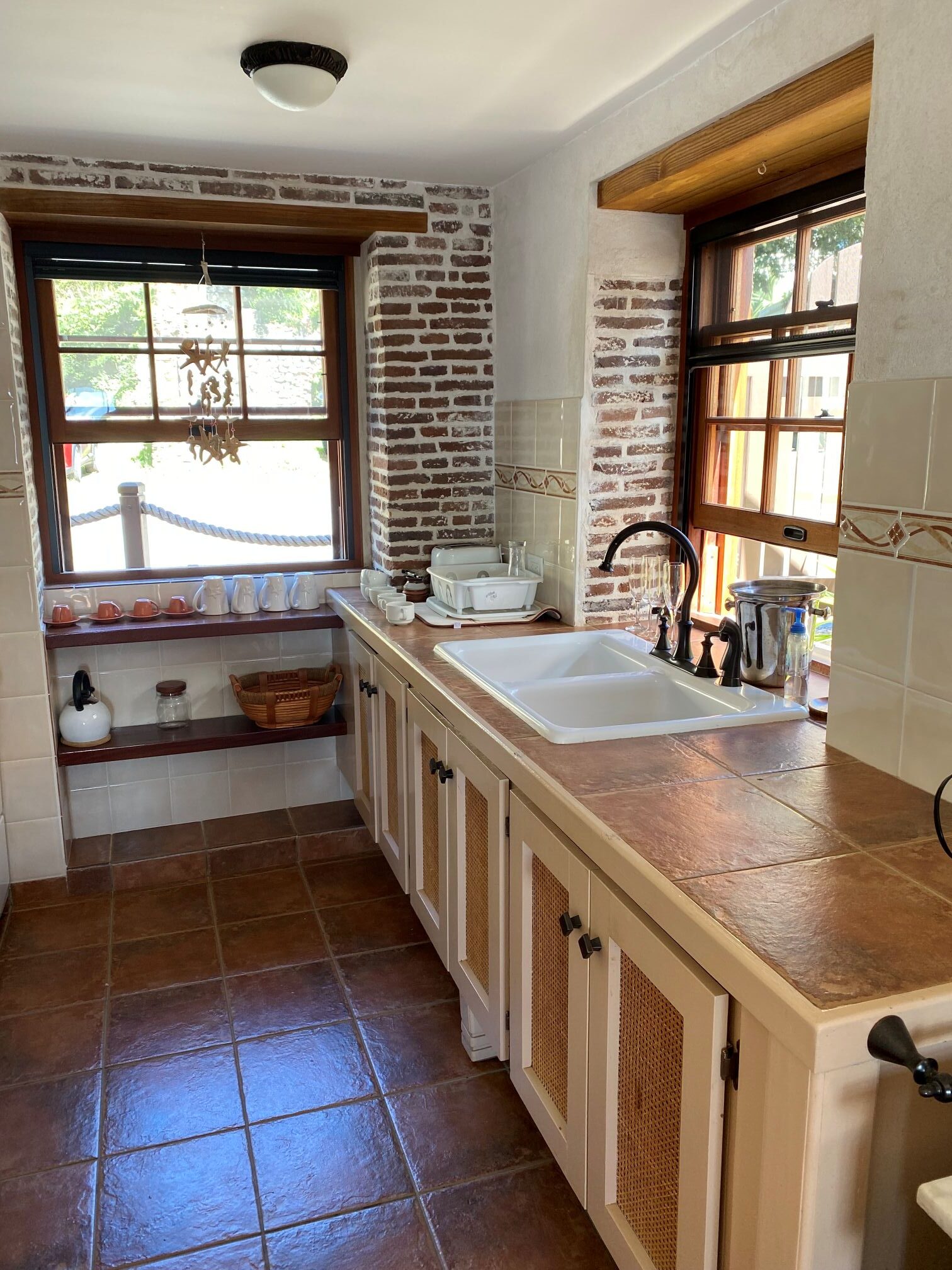 Barrelhouse St Eustatius Oceanfront Apartment Keuken Statia Sint Eustatius St Eustatius Keuken Oceanfront Appartement Zeezicht