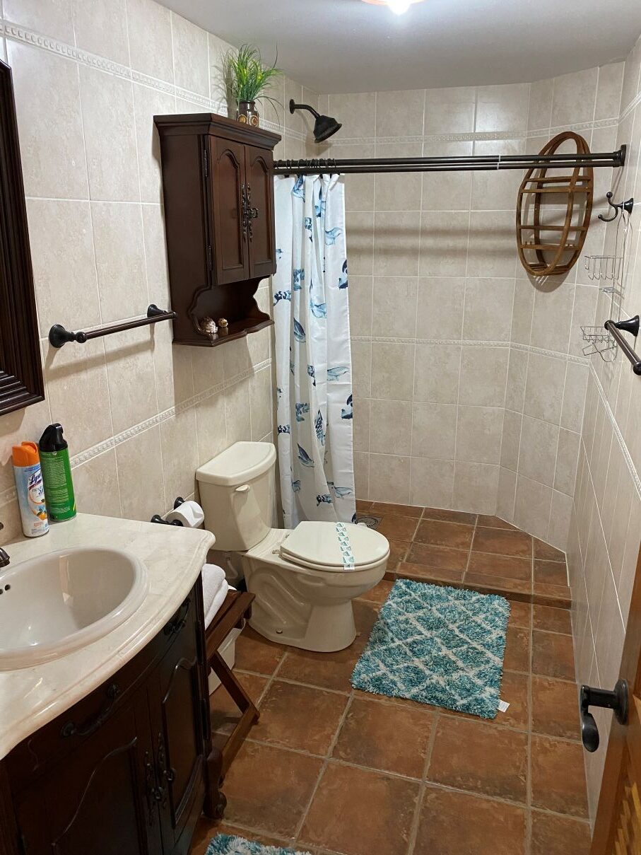Barrelhouse Suite St Eustatius Badkamer