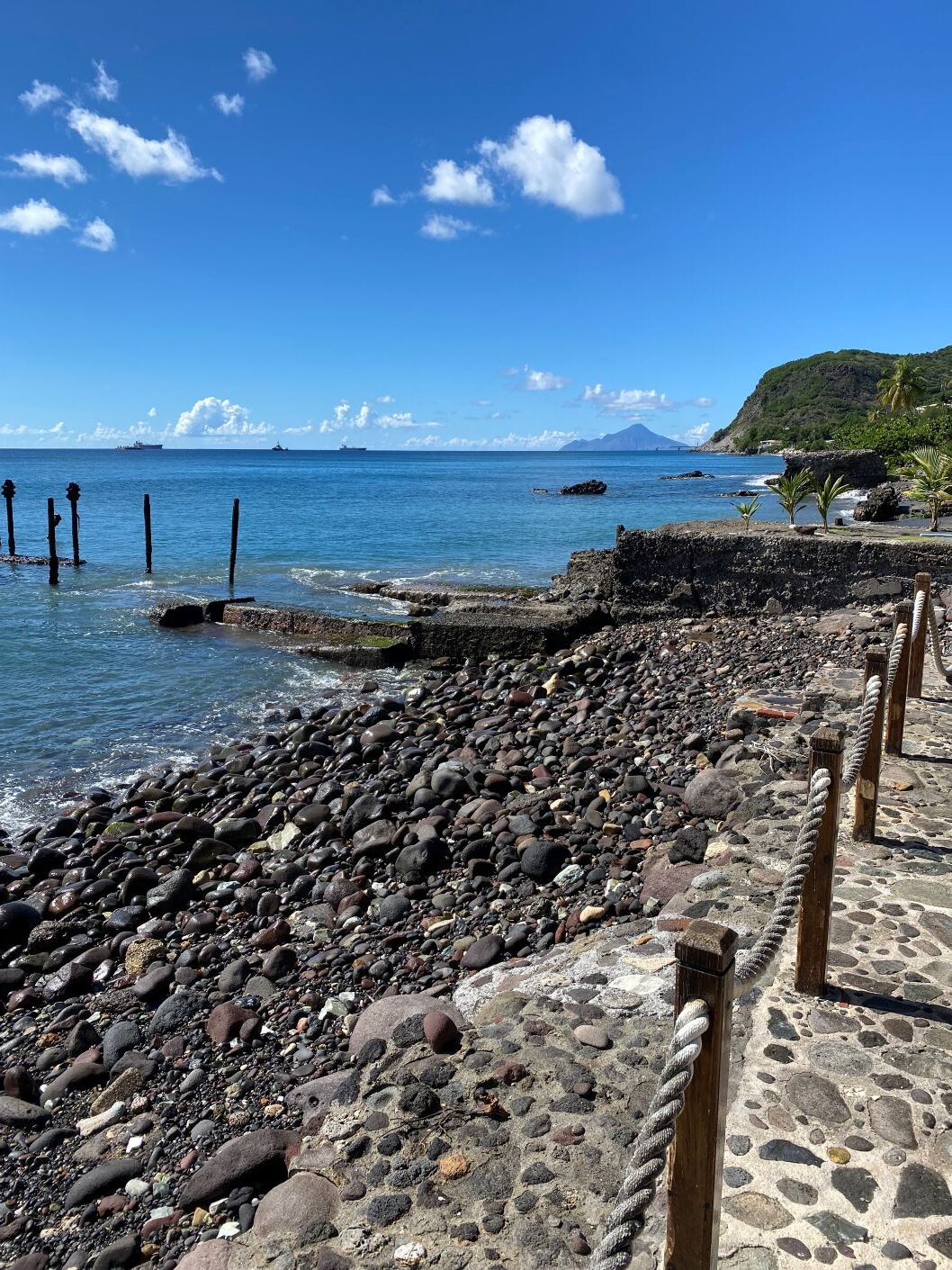 Oceanfront Appartement St Eustatius Sint Eustatius Statia Barrel House Zee